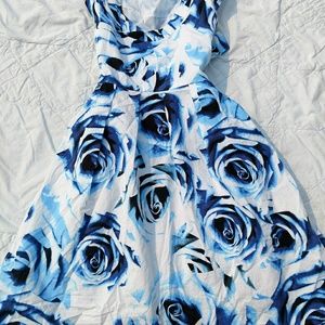 Girls Blue, Black and white flower print dress